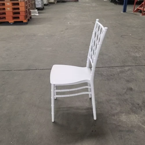 WHITE CHIAVARI CHAIRS