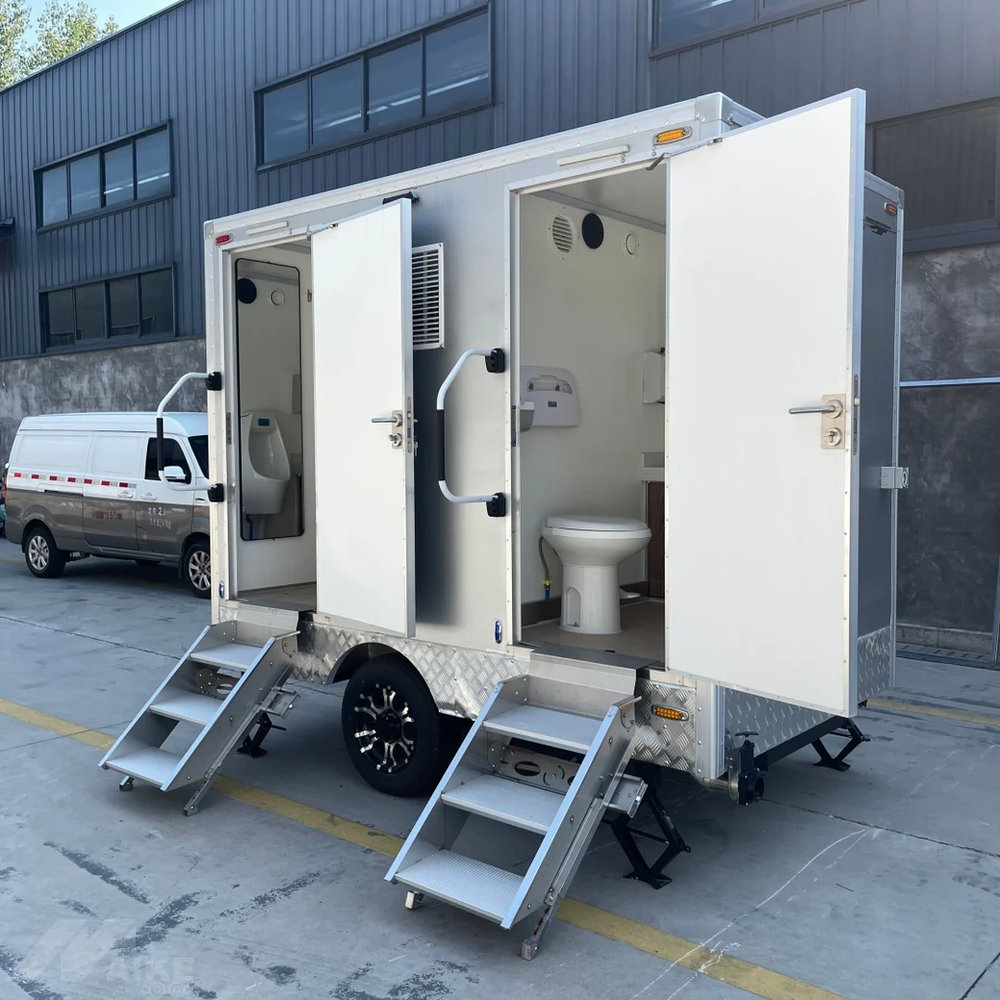 3m Silver Single Axle Restroom Trailer