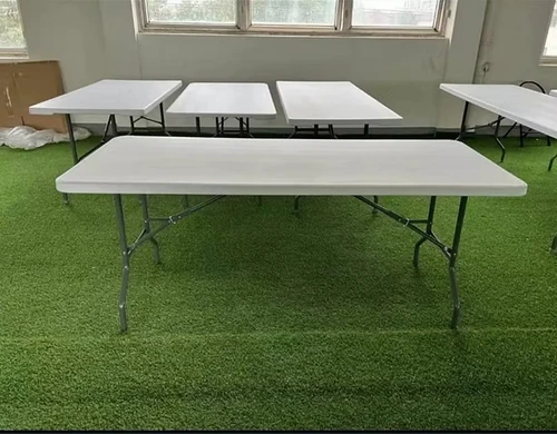 Fordable Plastic Table for sale